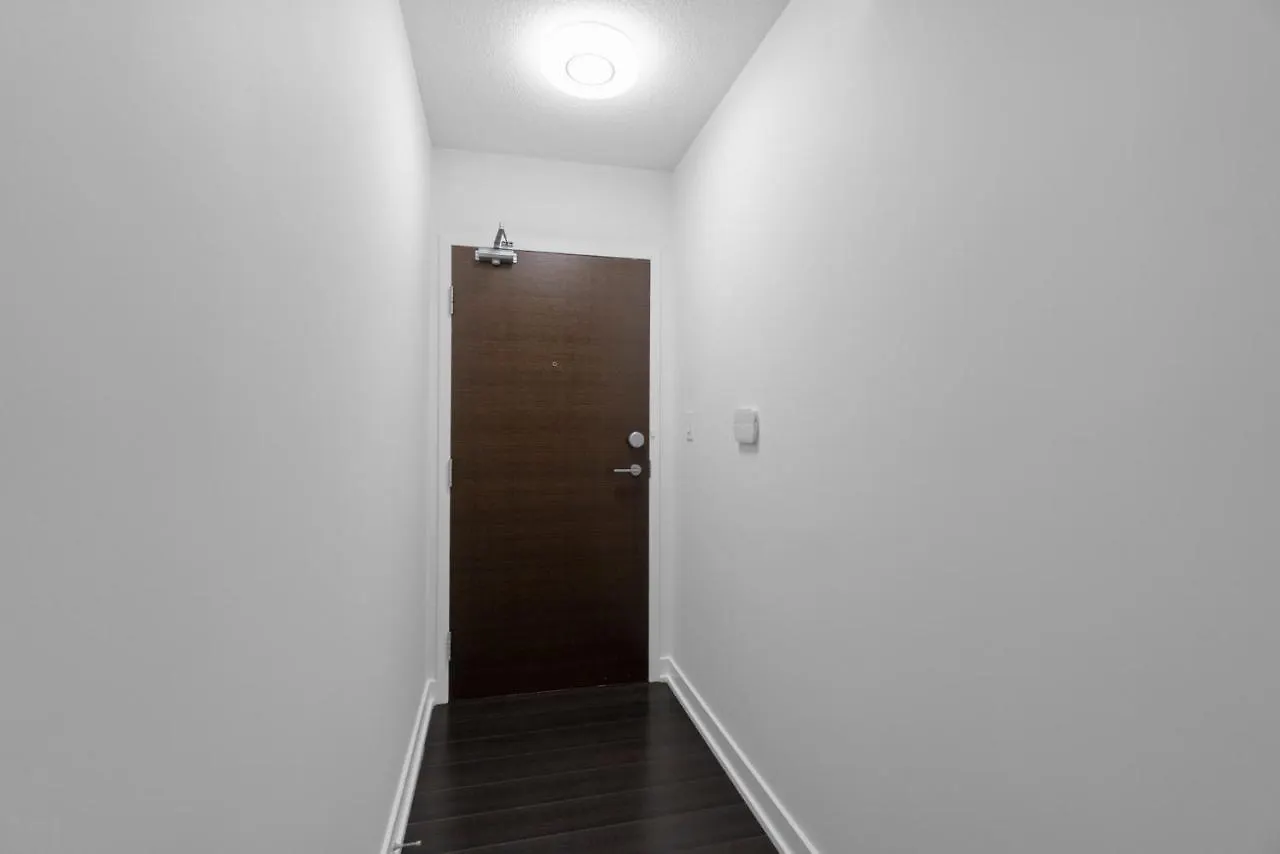 Metro Zen - Cityplace - Luxury 1Br Toronto 0*,