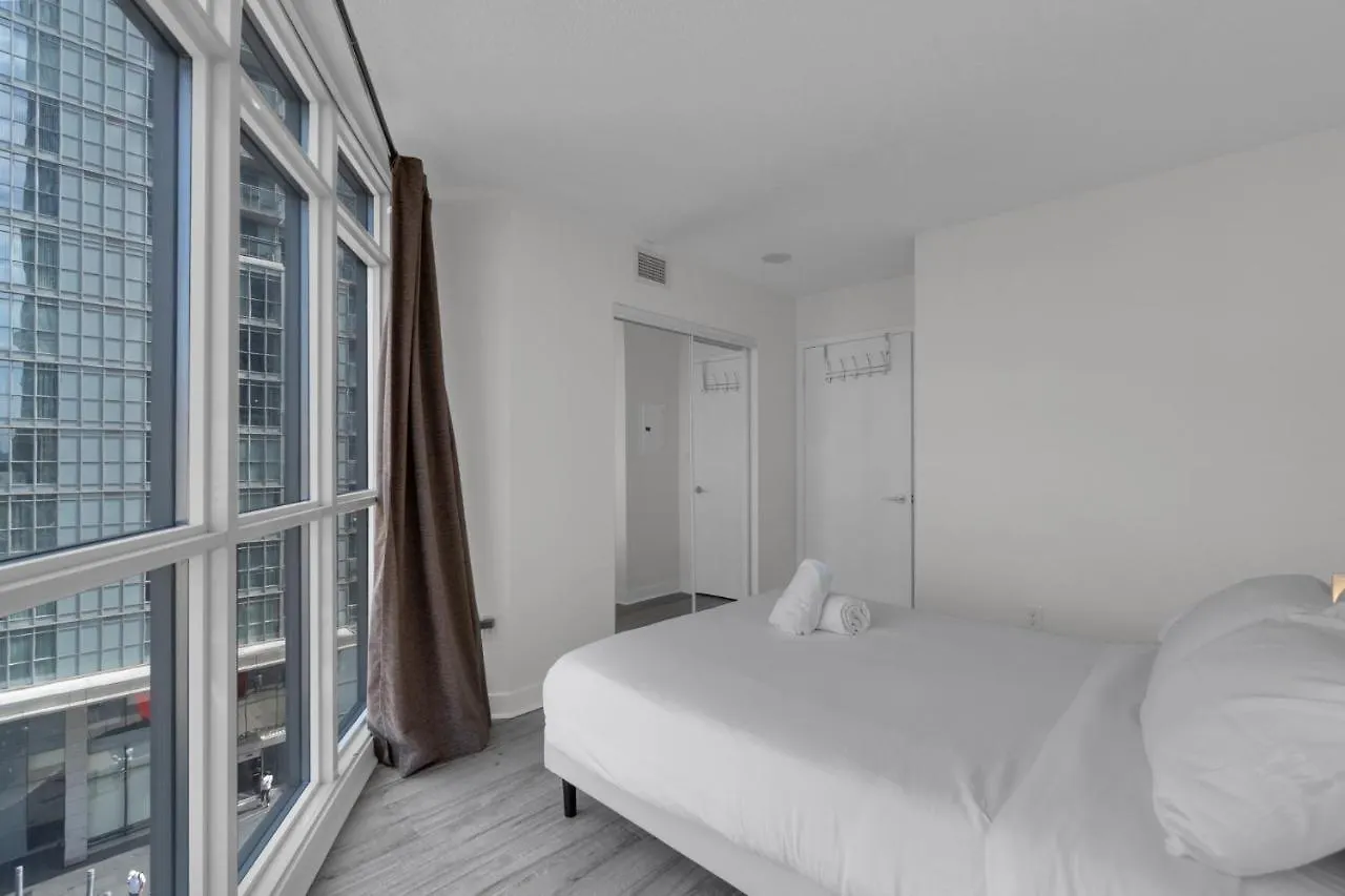 Metro Zen - Cityplace - Luxury 1Br Toronto Apartment